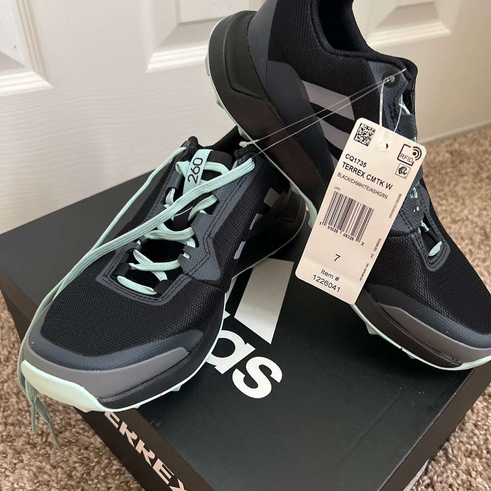 Women Adidas  Terrex size 7 Wide.